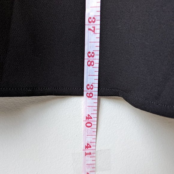 MM LaFleur Cindy Dress in Black - Picture 9 of 9